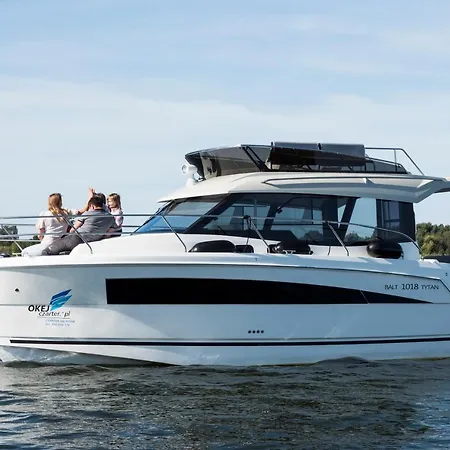Jacht Motorowy Balt Tytan 1018 Fly Botel Wilkasy (Gizycko)