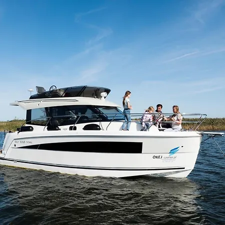 Jacht Motorowy Balt Tytan 1018 Fly Botel Wilkasy (Gizycko)