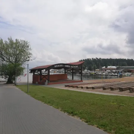 Jacht Motorowy Balt Tytan 1018 Fly Wilkasy (Gizycko)